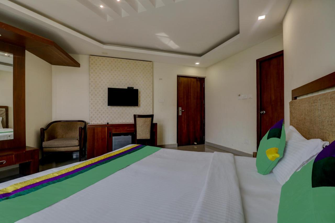 Itsy By Treebo - Rotano Glitz Inn โคชิโคด ภายนอก รูปภาพ